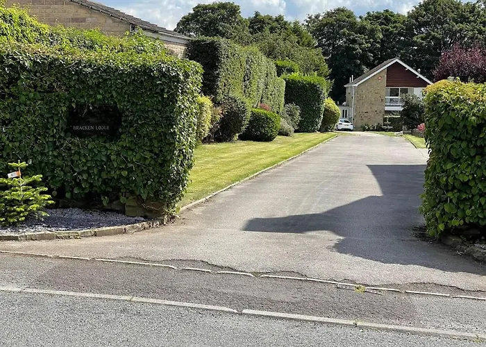 Brighouse Studio - Pet Friendly! - Free Parking