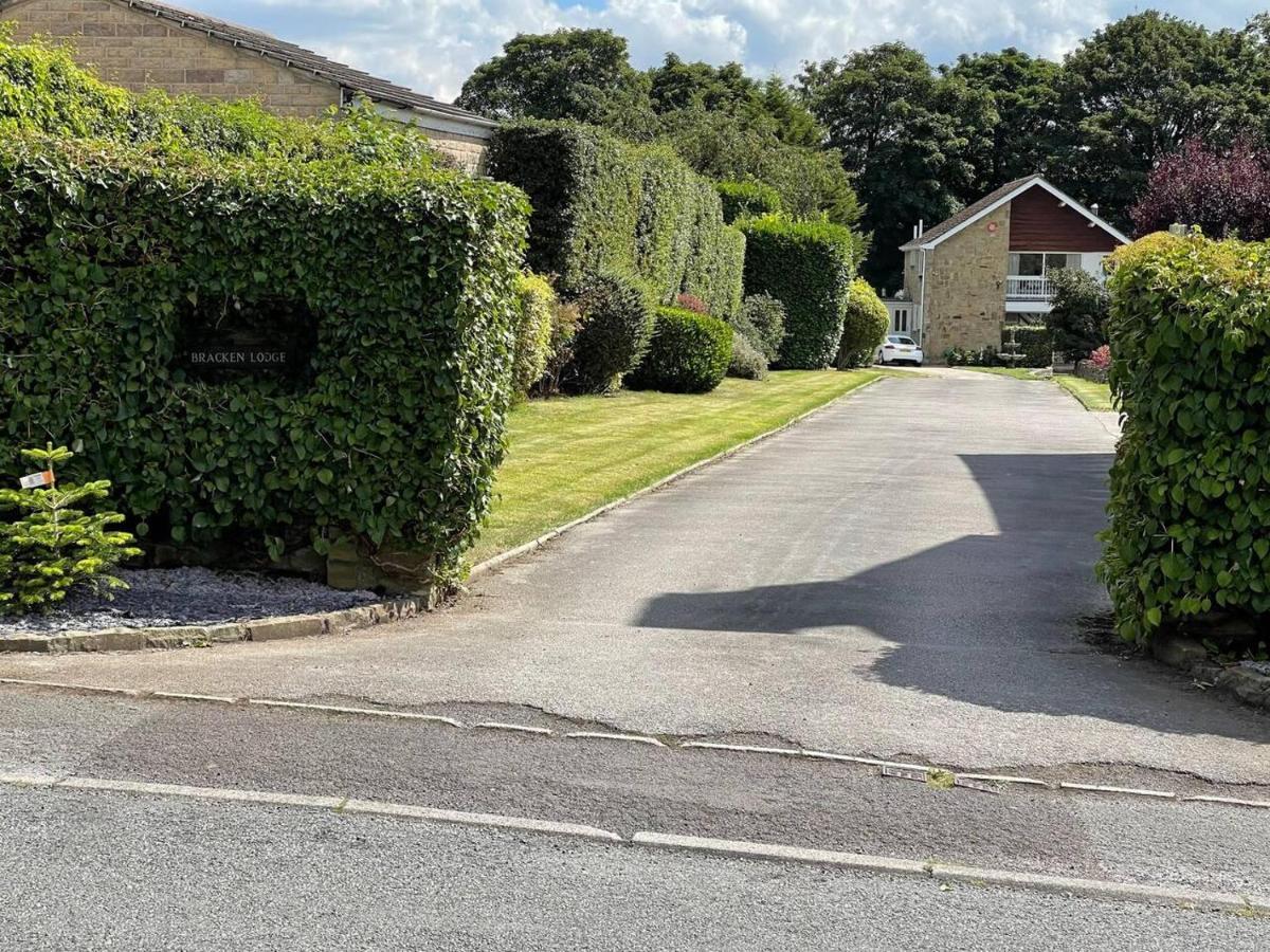 - Pet Friendly! - Free Parking